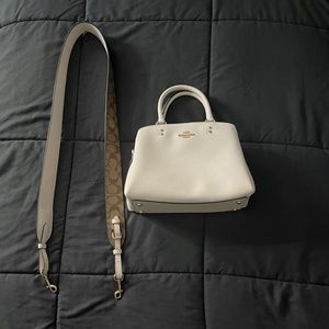 Coach mini lillie carryall